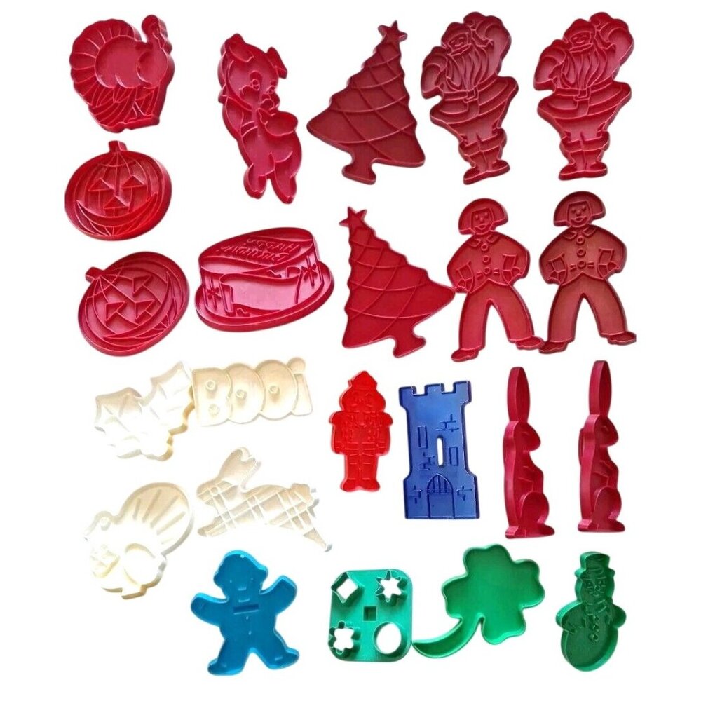 Holiday Cookie Cutter 23 Lot Christmas Halloween Easter Vintage Tupperware